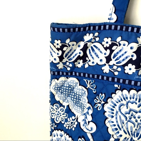 Vera Bradley Blue Lagoon retired tote - Picture 4 of 7